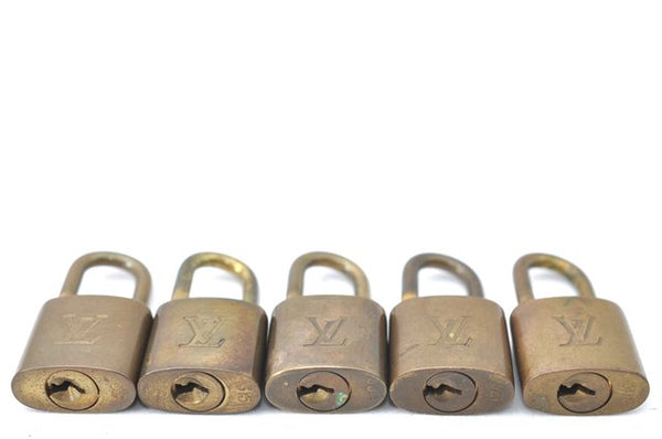 Authentic Louis Vuitton Padlock & Keys 10Set LV J1383