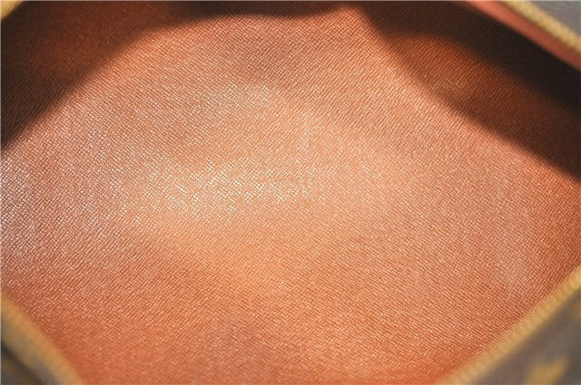 Authentic Louis Vuitton Monogram Papillon 30 Hand Bag Old Model LV J1460