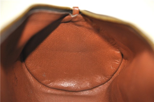 Authentic Louis Vuitton Monogram Papillon 30 Hand Bag Old Model LV J1491