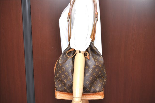 Authentic Louis Vuitton Monogram Noe Shoulder Bag M42224 LV J1649