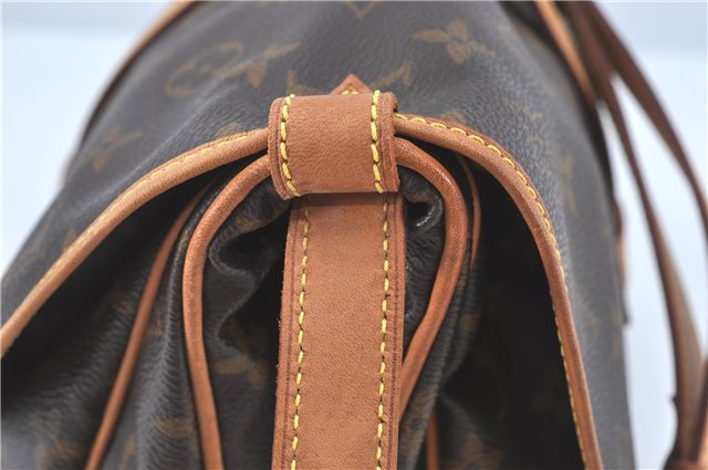 Auth Louis Vuitton Monogram Saumur 30 Shoulder Cross Body Bag M42256 LV J1682