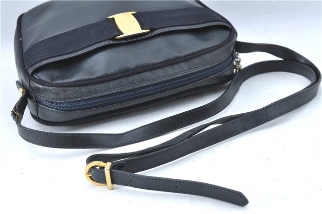 Auth Salvatore Ferragamo Vara Shoulder Cross Bag Purse Leather Navy Blue J1781