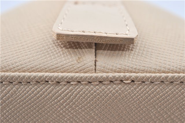 Authentic BURBERRY Vintage Leather Hand Bag Purse Ivory J1796