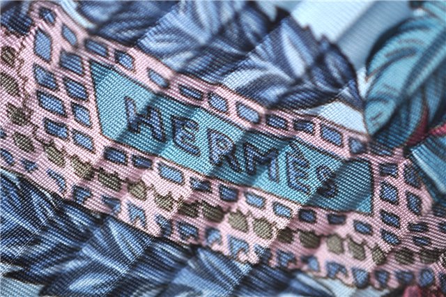 Authentic HERMES Pleats Scarf 