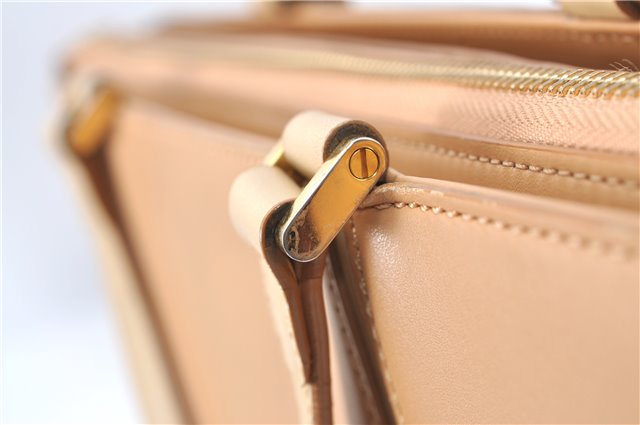 Authentic BURBERRY Vintage Leather Hand Bag Purse Beige J1846