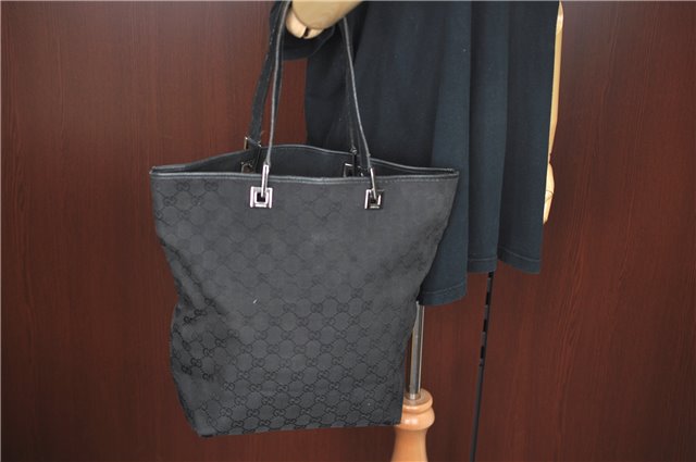 Authentic GUCCI Shoulder Tote Bag Purse GG Canvas Leather 31243 Black J1969