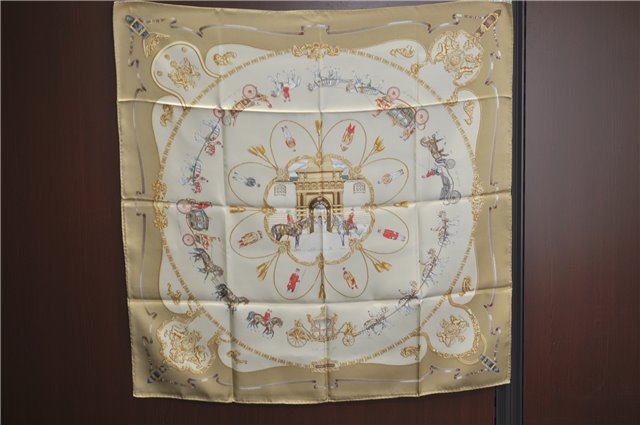 Authentic HERMES Carre 90 Scarf 