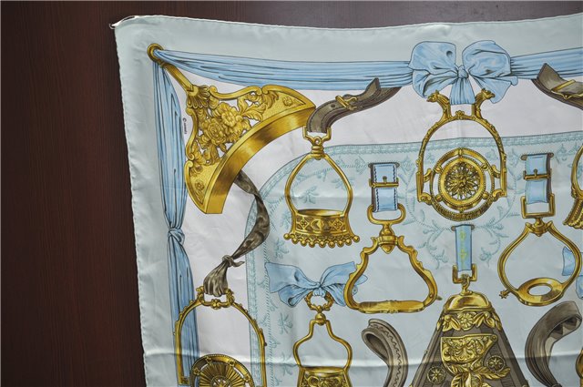 Authentic HERMES Carre 90 Scarf 