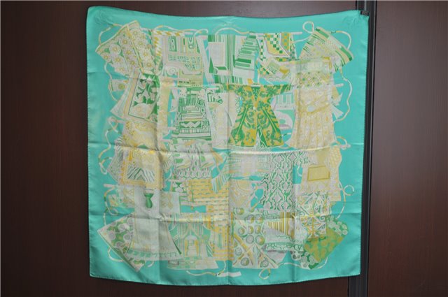 Authentic HERMES Carre 90 Scarf 