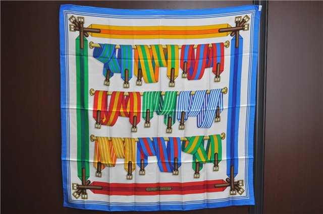 Authentic HERMES Carre 90 Scarf 