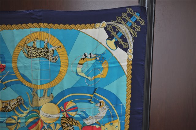 Authentic HERMES Carre 90 Scarf 