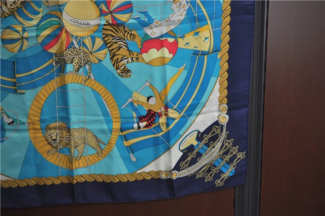 Authentic HERMES Carre 90 Scarf 