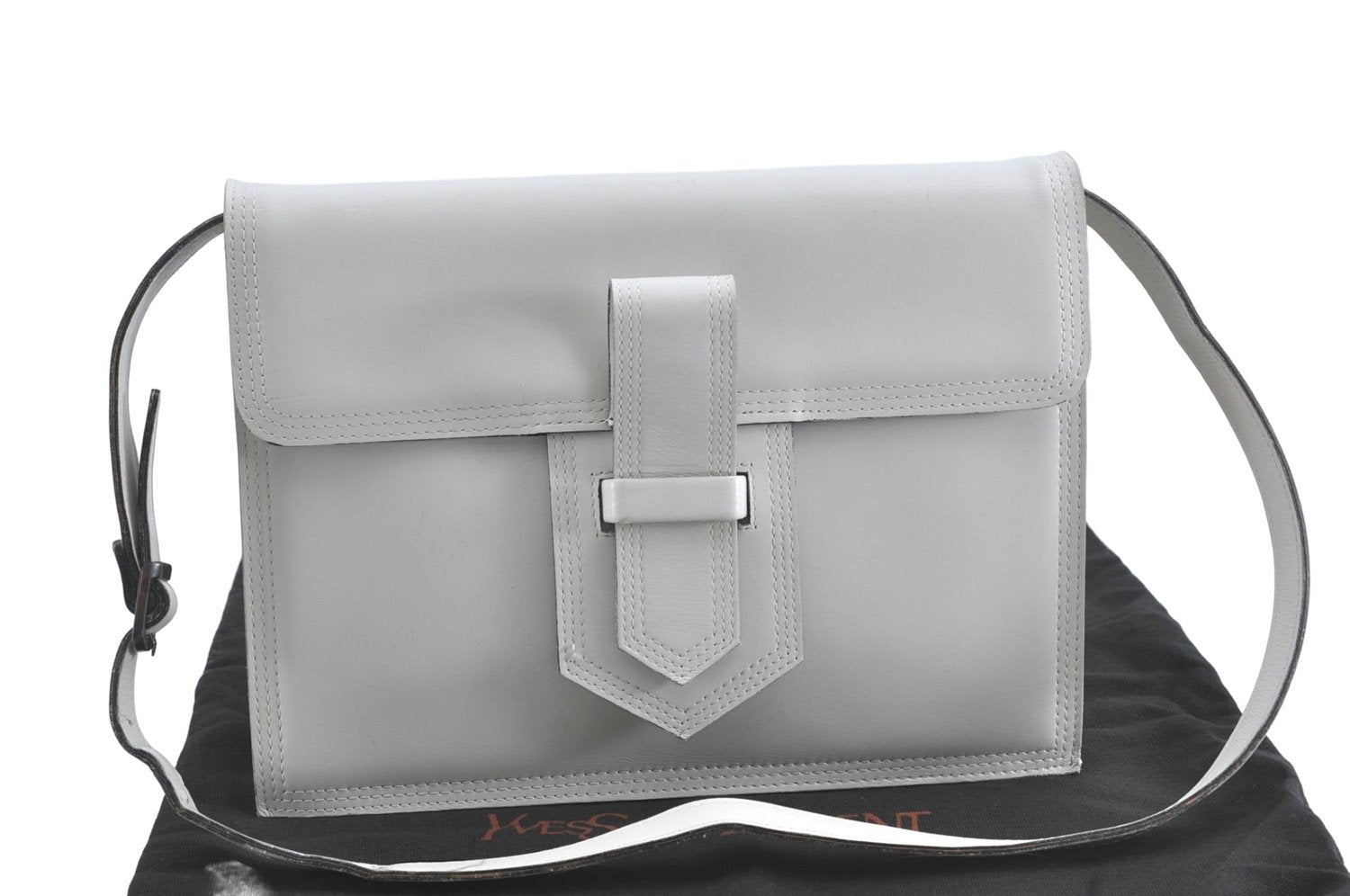 Authentic YVES SAINT LAURENT Shoulder Cross Body Bag Purse Leather White J2265