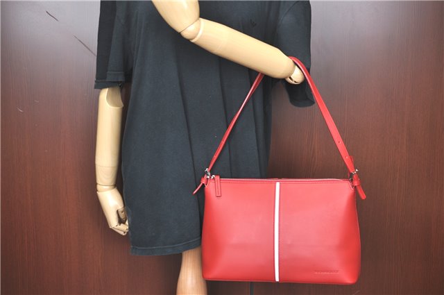 Authentic BURBERRY Vintage Leather Shoulder Hand Bag Purse Red J2289