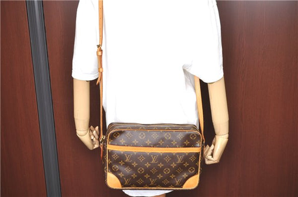 Auth Louis Vuitton Monogram Trocadero 30 Shoulder Cross Body Bag M51272 LV J2438