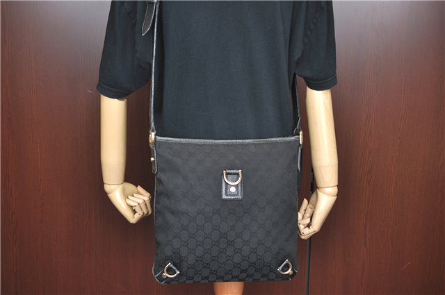 Authentic GUCCI Abbey Shoulder Cross Body Bag GG Canvas Leather Black J2652