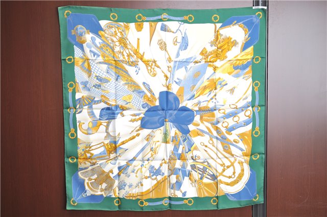 Authentic HERMES Carre 90 Scarf 