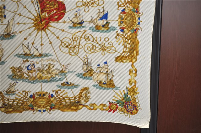 Authentic HERMES Pleats Scarf 