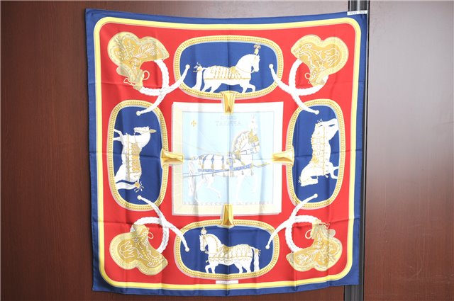 Authentic HERMES Carre 90 Scarf 