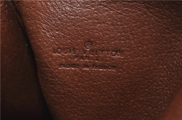 Authentic Louis Vuitton Monogram Papillon 30 Hand Bag Old Model LV J3638