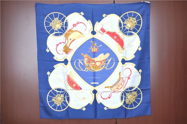 Authentic HERMES Carre 90 Scarf 