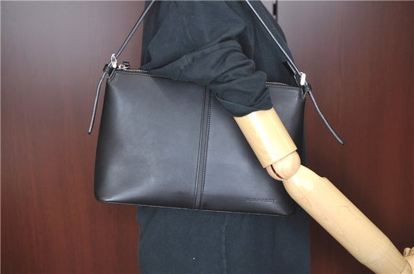 Authentic BURBERRY Vintage Leather Shoulder Hand Bag Purse Black J3770