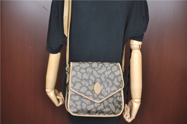Auth YVES SAINT LAURENT Shoulder Cross Bag Purse PVC Leather Brown Beige J4005