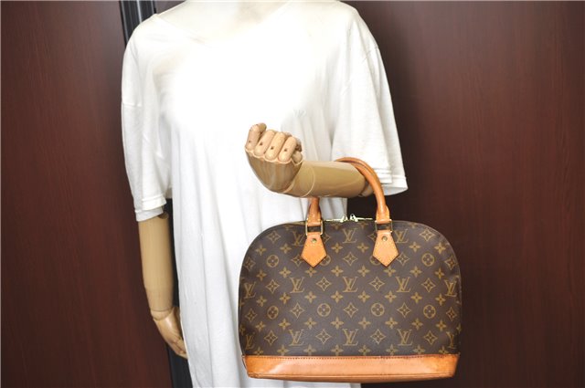 Authentic Louis Vuitton Monogram Alma Hand Bag Purse M51130 LV J4441