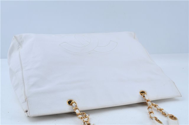 Authentic CHANEL Caviar Skin CC Logo Shoulder Tote Bag White J4455
