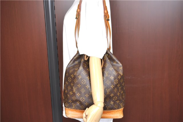Authentic Louis Vuitton Monogram Noe Shoulder Bag M42224 LV J4982