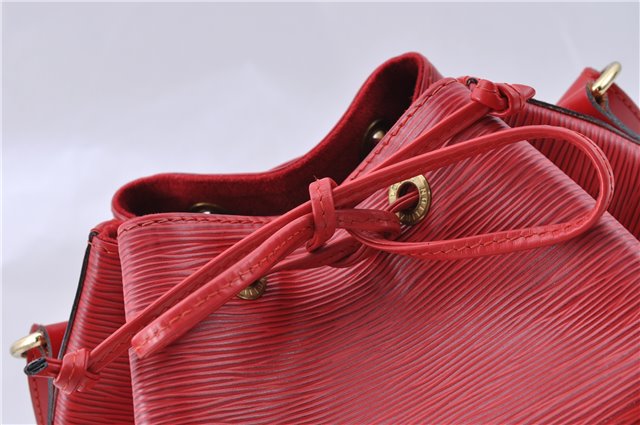 Authentic Louis Vuitton Epi Petit Noe Shoulder Drawstring Bag M44107 Red J5089