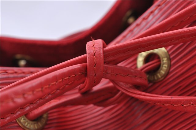 Authentic Louis Vuitton Epi Petit Noe Shoulder Drawstring Bag M44107 Red J5089