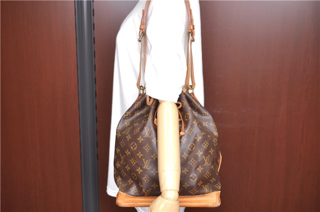 Authentic Louis Vuitton Monogram Noe Shoulder Drawstring Bag M42224 LV J5132