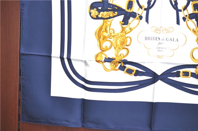 Authentic HERMES Carre 90 Scarf 