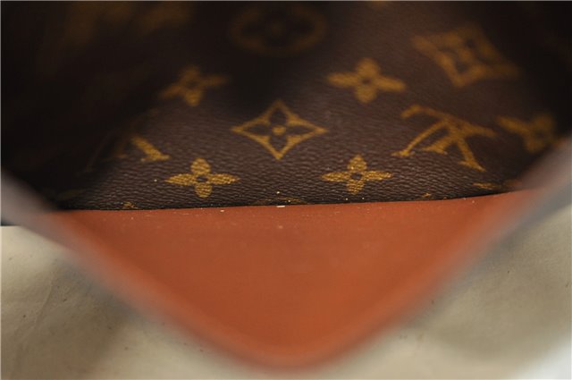 Authentic Louis Vuitton Monogram Saint Cloud MM M51243 Shoulder Cross Bag J5294