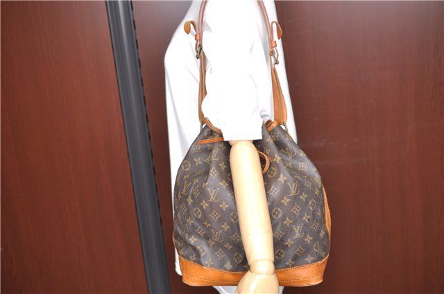 Authentic Louis Vuitton Monogram Noe Shoulder Drawstring Bag M42224 LV J5298