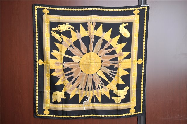 Authentic HERMES Carre 90 Scarf 