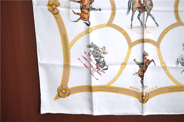 Authentic HERMES Carre 90 Scarf 