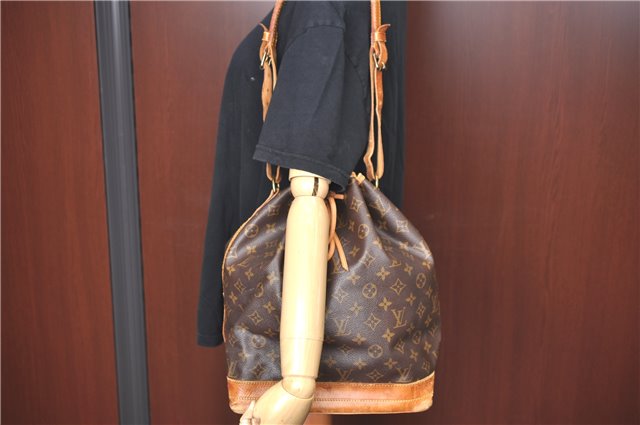 Authentic Louis Vuitton Monogram Noe Shoulder Drawstring Bag M42224 LV J5612