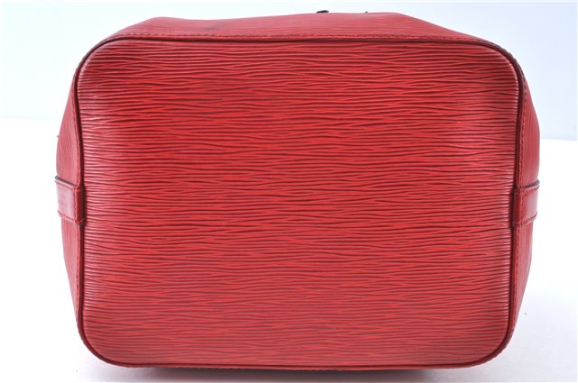 Authentic Louis Vuitton Epi Petit Noe Shoulder Drawstring Bag M44107 Red J6014