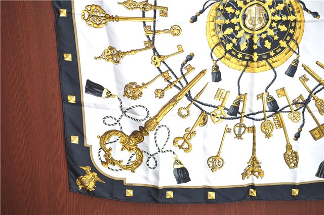 Authentic HERMES Carre 90 Scarf 