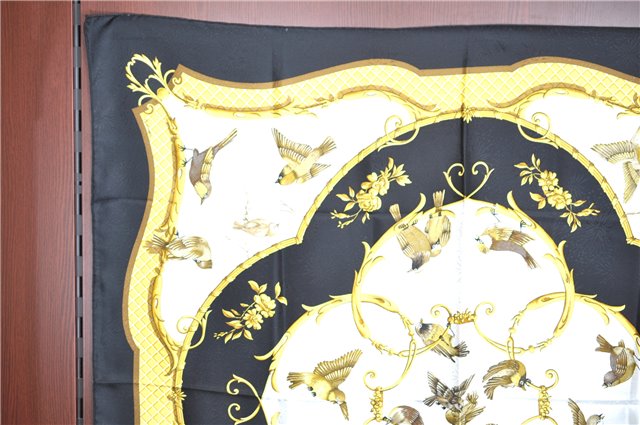 Authentic HERMES Carre 90 Scarf 