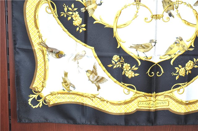 Authentic HERMES Carre 90 Scarf 