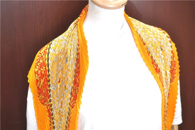 Authentic HERMES Pleats Scarf 