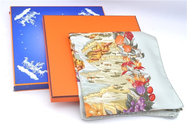 Authentic HERMES Pleats Scarf 