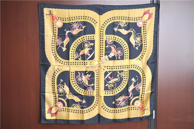 Authentic HERMES Carre 90 Scarf 