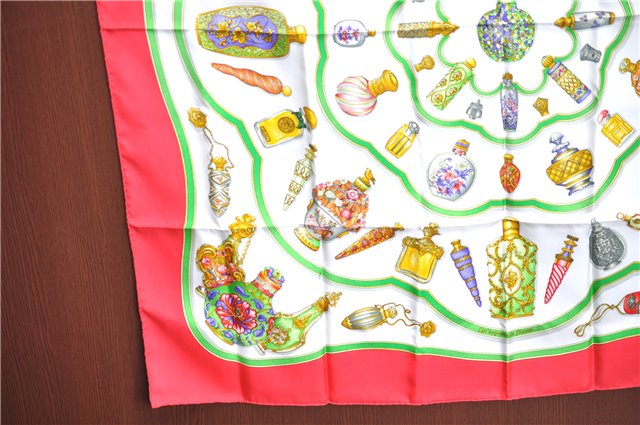 Authentic HERMES Carre 90 Scarf 