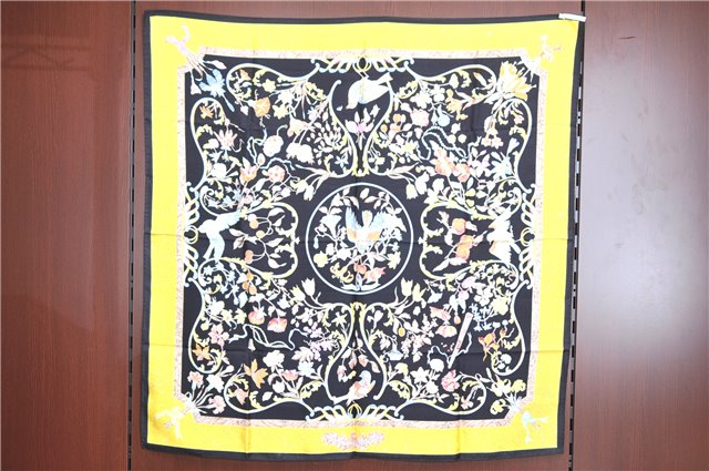 Authentic HERMES Carre 90 Scarf 