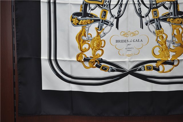 Authentic HERMES Carre 90 Scarf 