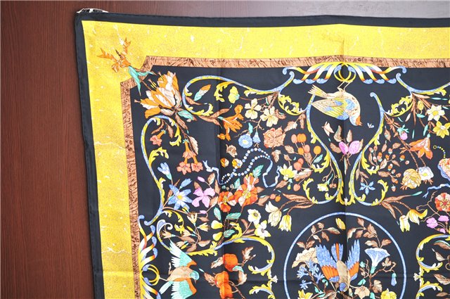 Authentic HERMES Carre 90 Scarf 